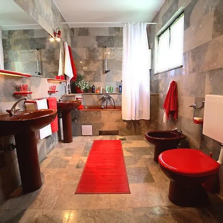 Gem Holiday home Mravince